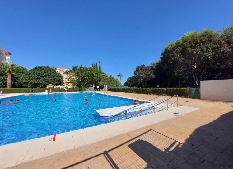 贝纳尔马德纳Vista A La Playa, Cerca Del Centro Con Piscina公寓 外观 照片