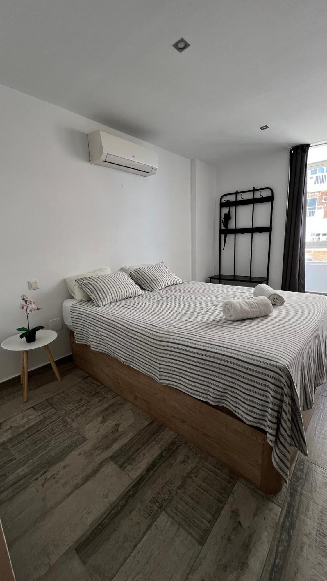 贝纳尔马德纳Vista A La Playa, Cerca Del Centro Con Piscina公寓 外观 照片